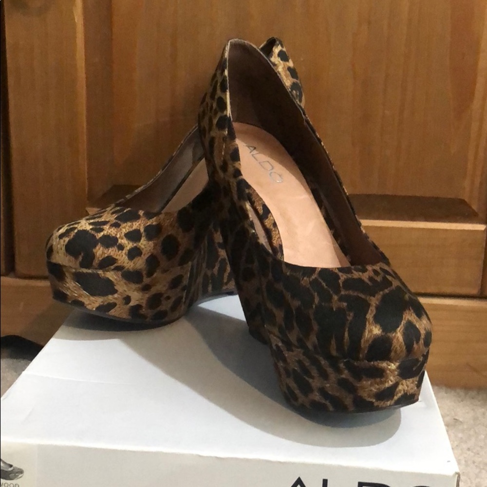 Leopard platform wedges